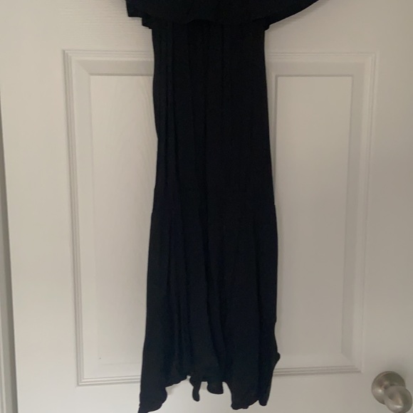 Off the shoulder ruffle layered dress - Picture 3 of 5